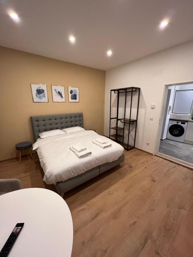 Apartment Near Metro & Netflix Wien Eksteriør bilde