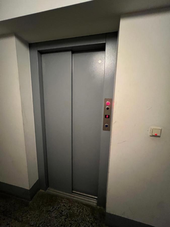 Apartment Near Metro & Netflix Wien Eksteriør bilde
