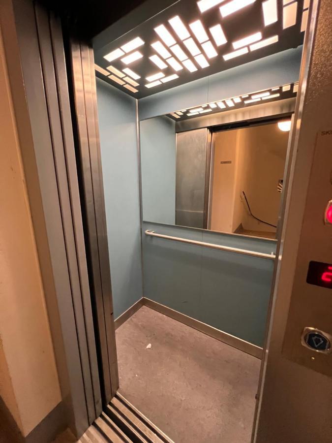 Apartment Near Metro & Netflix Wien Eksteriør bilde